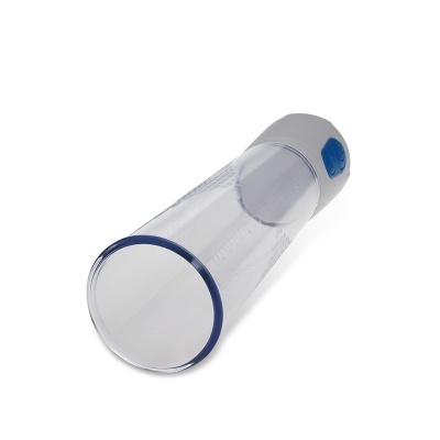 Garrafa transparente com tampa cinza e botão azul