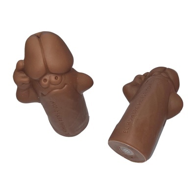 Figuras em forma de pênis castanhas de borracha com texto impresso