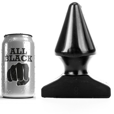 Lata prateada ALL BLACK e objeto preto cónico lado a lado