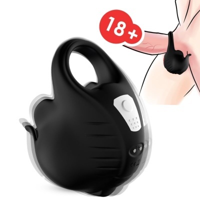 Dispositivo preto ergonómico com botão branco e símbolo 18+, ilustrado em uso no corpo masculino