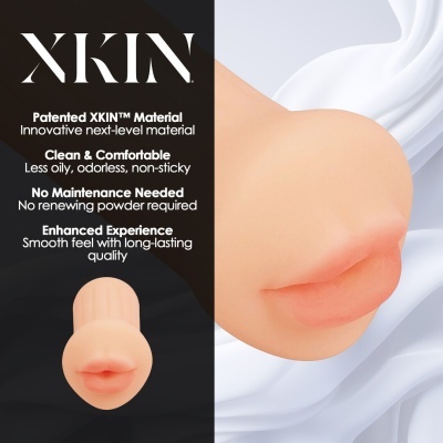Produto formato labial em material cor de pele com texto de características ao lado
