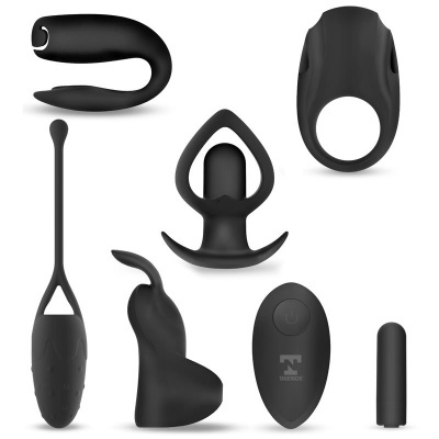Set de acessórios sexuais pretos diversos com controle remoto