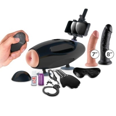 Máquina sexual preta com vibradores, algemas, venda, lubrificantes e acessórios