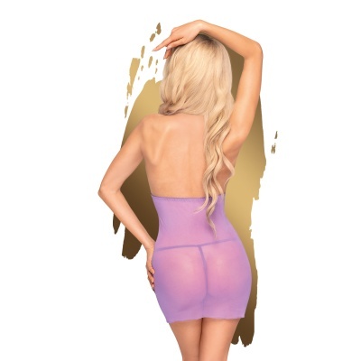 Vestido lilás transparente visto de costas em modelo com cabelo loiro ondulado