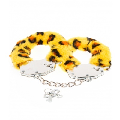 Algemas com capa de pelúcia amarelo com padrão de pintas