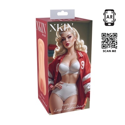 Embalagem de produto com ilustração de mulher em lingerie branca e casaco vermelho, e código QR.