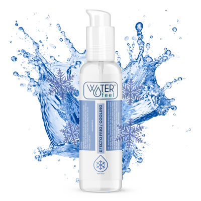 Frasco de gel com rótulo azul e branco e efeito visual de água e flocos de neve azuis