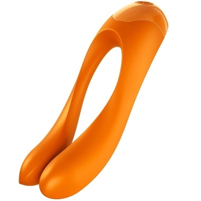 Produto laranja ergonómico com superfície lisa sobre fundo branco