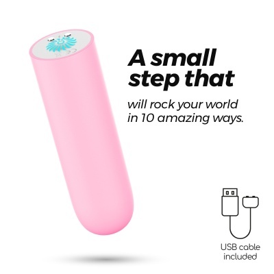 Produto cilíndrico rosa com topo cinza e padrão azul, texto motivacional e indicação de cabo USB incluído