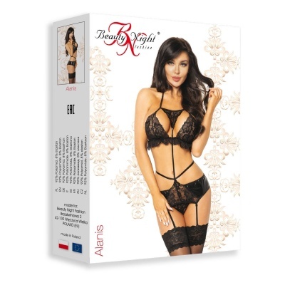 Caixa de lingerie preta em renda com cinta-liga modelada por mulher