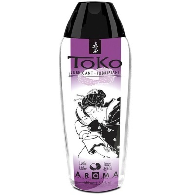 Frasco transparente com tampa preta e rótulo roxo com imagem tradicional japonesa de mulher.