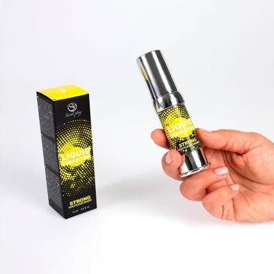 Frasco metálico e embalagem do LIQUID VIBRATOR STRONG em fundo branco