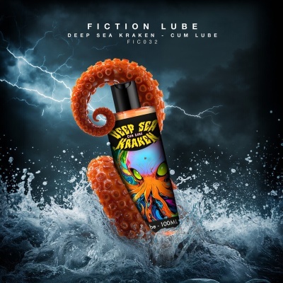 Garrafa de lubrificante íntimo Deep Sea Kraken decorada com polvo e tentáculo laranja em fundo marinho com relâmpagos