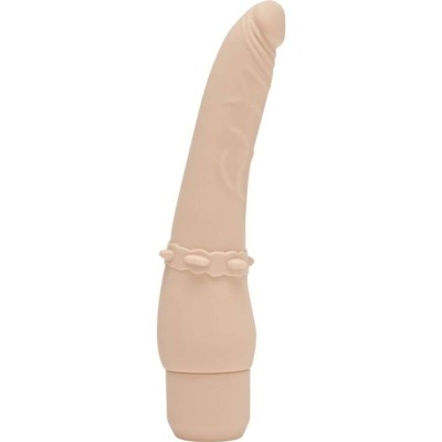 Vibrador bege com relevo e anel texturizado sobre fundo branco