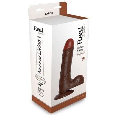 Embalagem de dildo castanho com cabeça vermelha e base circular.