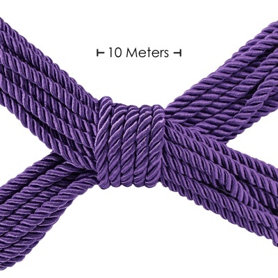 Corda roxa entrelaçada com texto 10 Meters