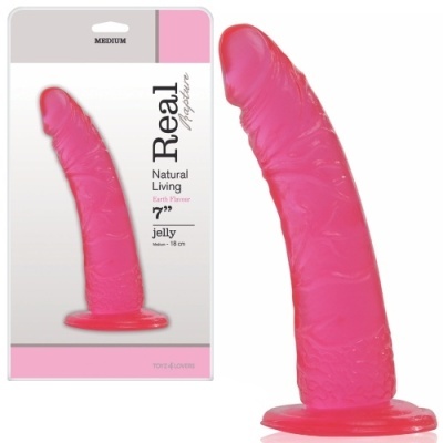 Dildo rosa translúcido com base de ventosa ao lado da embalagem branca e rosa com texto.