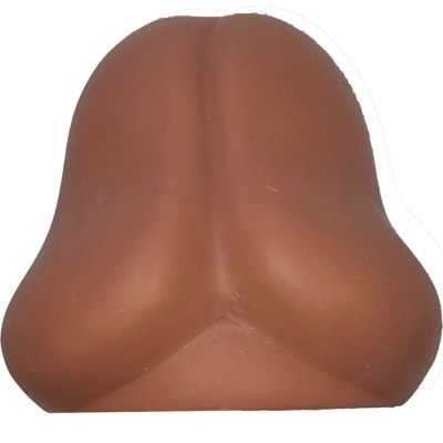 Assento ergonómico castanho em material macio com forma arredondada e cavidade central