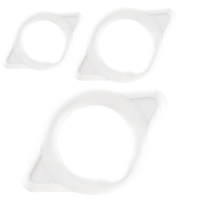 Três formas moldeadoras brancas em silicone para bolos
