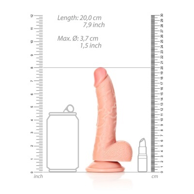 Dildo cor pele com base ventosa e textura detalhada medido com régua e comparado a lata e batom.