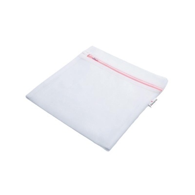 Saco de malha branco com fecho rosa claro