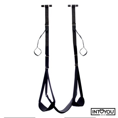 Suspensão em tiras pretas ajustáveis para portas com suporte para pés e etiqueta de marca