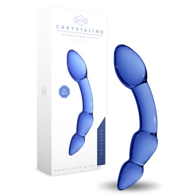 Produto de vidro soprado azul translúcido com embalagem branca e texto azul