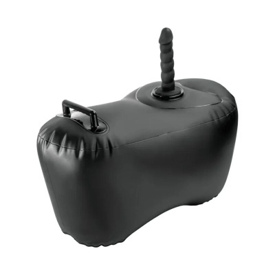 Objeto insuflável preto com alças e acessório cilíndrico espiralado.