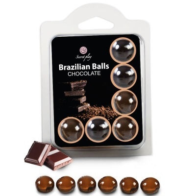Embalagem com Brazilian Balls Chocolate e pedaços de chocolate