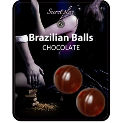 Embalagem preta com bolas de chocolate e texto em branco Brazilian Balls CHOCOLATE