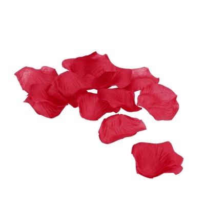 Pétalas de rosa artificiais vermelhas em tecido