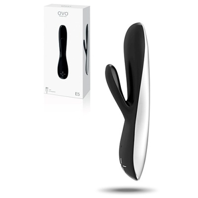Vibrador OVO E5 preto e prateado com embalagem branca