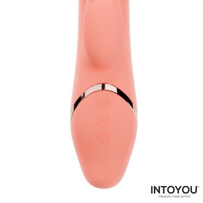 Produto tecnológico rosa salmão com três botões e faixa metálica, marca INTOYOU