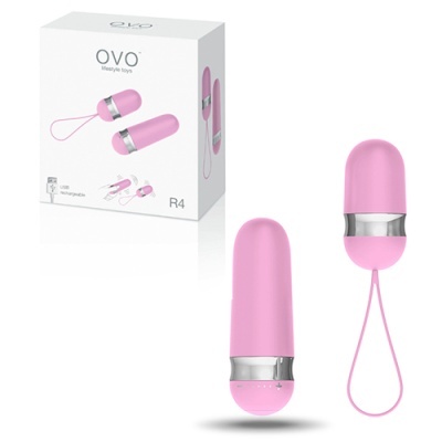 Vibrador e bullet rosa com detalhes metálicos e embalagem branca OVO R4