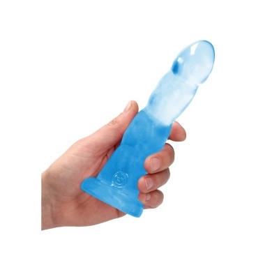 Dildo azul translúcido segurado por mão humana