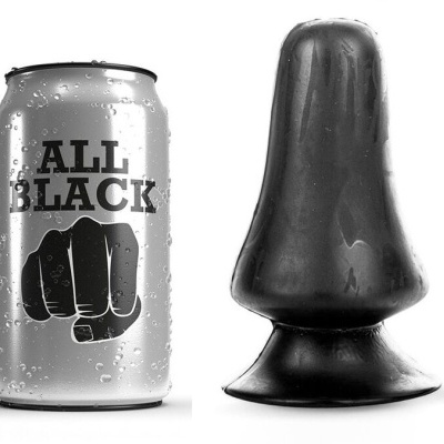 Lata prateada com texto ALL BLACK e objecto preto com base larga