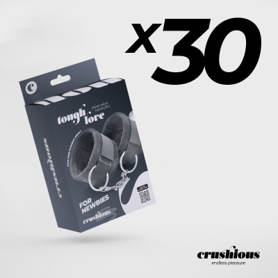Caixa de manilhas de tecido cinza tough love marca crushious em fundo branco
