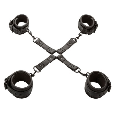 Conjunto de algemas em couro preto em forma de X