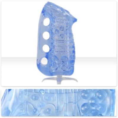 Estojo de guitarra azul transparente com furos para os dedos e texturas internas.