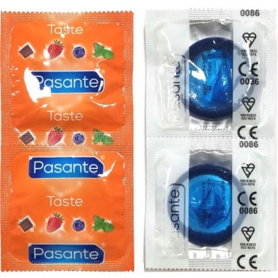 Pack de preservativos Pasante em embalagens laranja com frutas e branco com preservativos azuis.