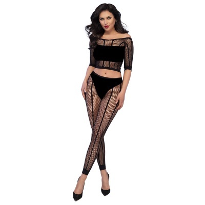 Conjunto feminino preto em malha de rede com top e calças justas