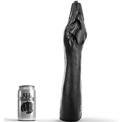 Braço preto escultórico em posição com dedos juntos ao lado de lata ALL BLACK.