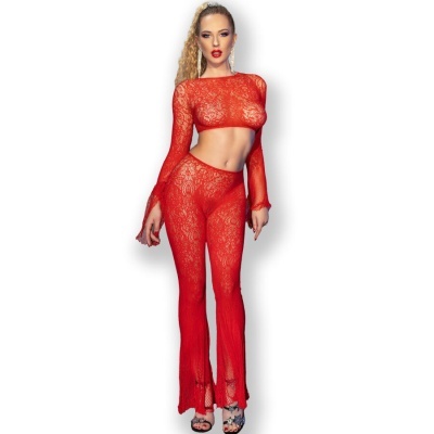 Conjunto vermelho de renda feminino com top cropped e calças justas