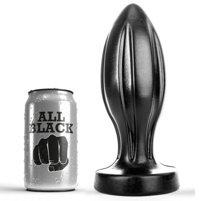 Lata prateada com texto ALL BLACK e grande objeto preto texturizado lado a lado