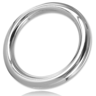 Anel prateado de metal com design tubolar