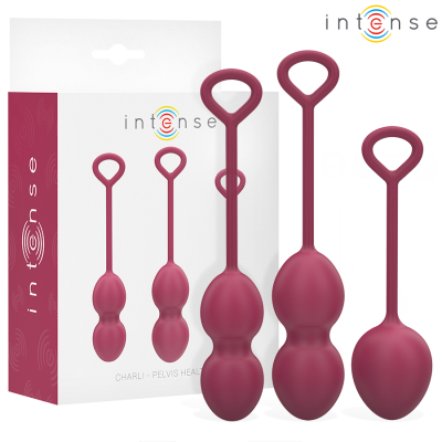 Bolas de kegel bordô com cabos em forma de laço em frente à embalagem branca e bordô com o logótipo INTENSE