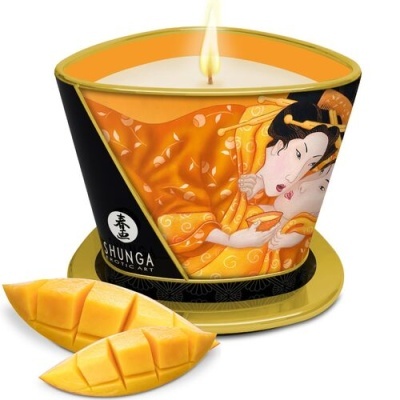Vela aromática com arte erótica japonesa e fatias de manga