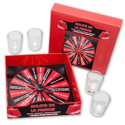 Jogo adulto com roleta e copos de shot em caixa vermelha