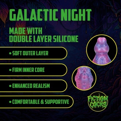 Descrição de produto GALACTIC NIGHT feito com silicone dupla camada em fundo escuro com texto verde.