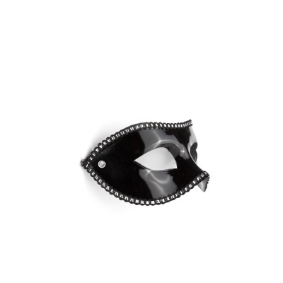Máscara negra tipo cat-eye com borda prateada